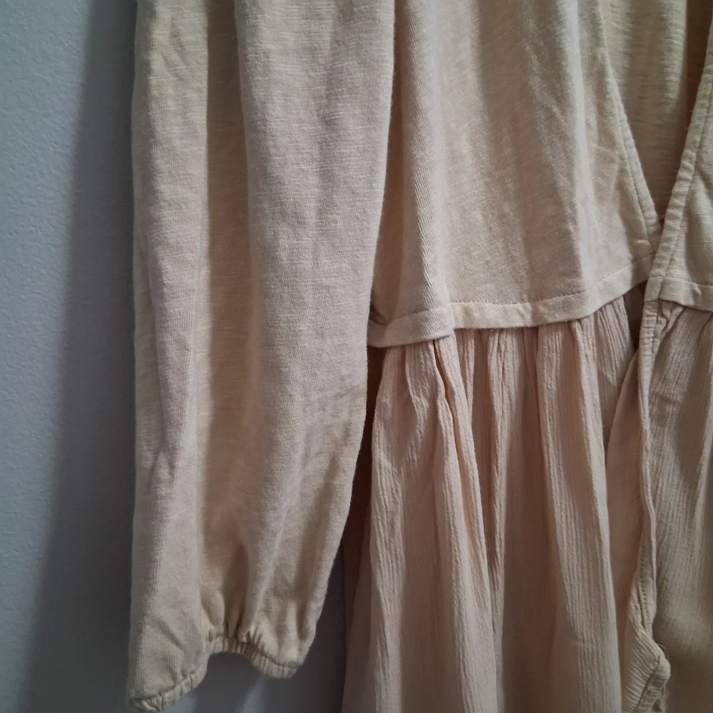 Torrid Crepe Open Balloon Sleeve Top Cardigan Oatmeal Beige Size 0 / Large - Picture 4 of 6